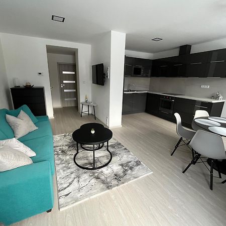 Apartman U Zamecke Zahrady Klasterec nad Ohri Ngoại thất bức ảnh