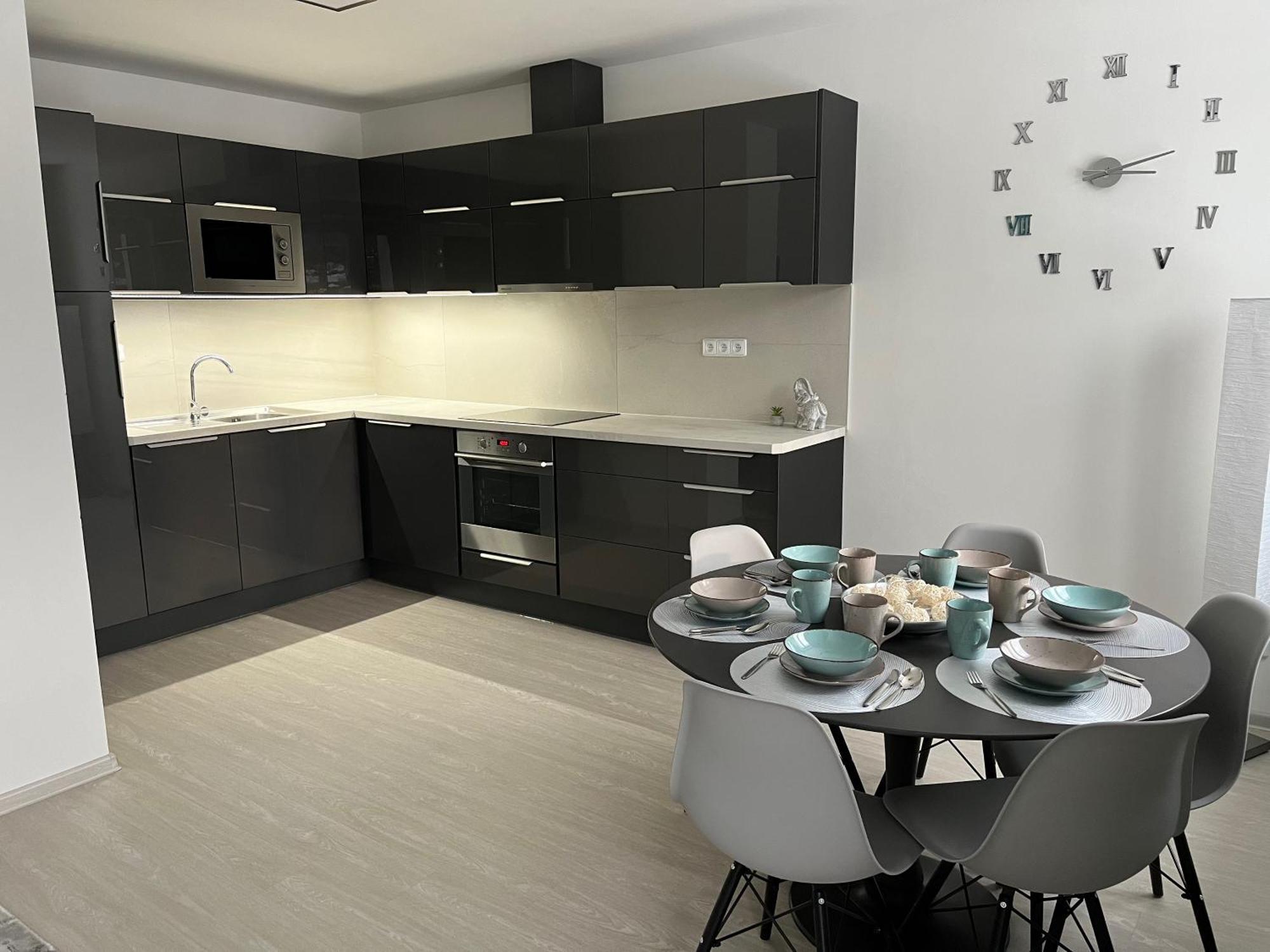 Apartman U Zamecke Zahrady Klasterec nad Ohri Ngoại thất bức ảnh