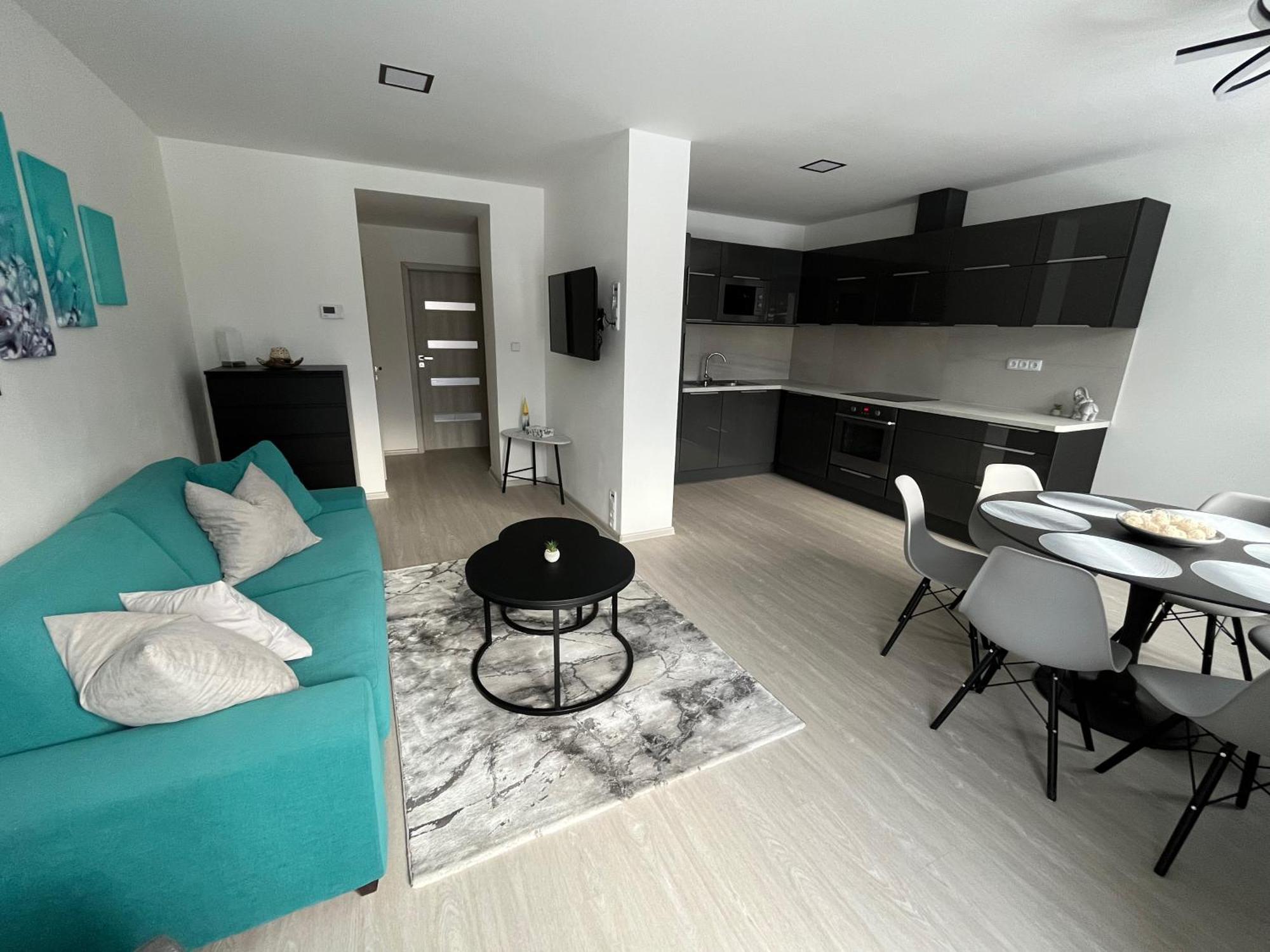 Apartman U Zamecke Zahrady Klasterec nad Ohri Ngoại thất bức ảnh