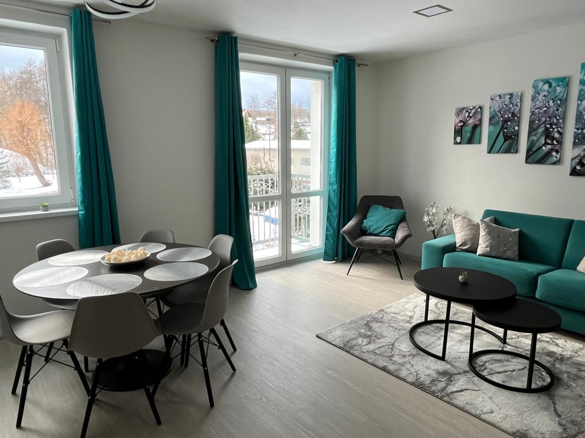 Apartman U Zamecke Zahrady Klasterec nad Ohri Ngoại thất bức ảnh